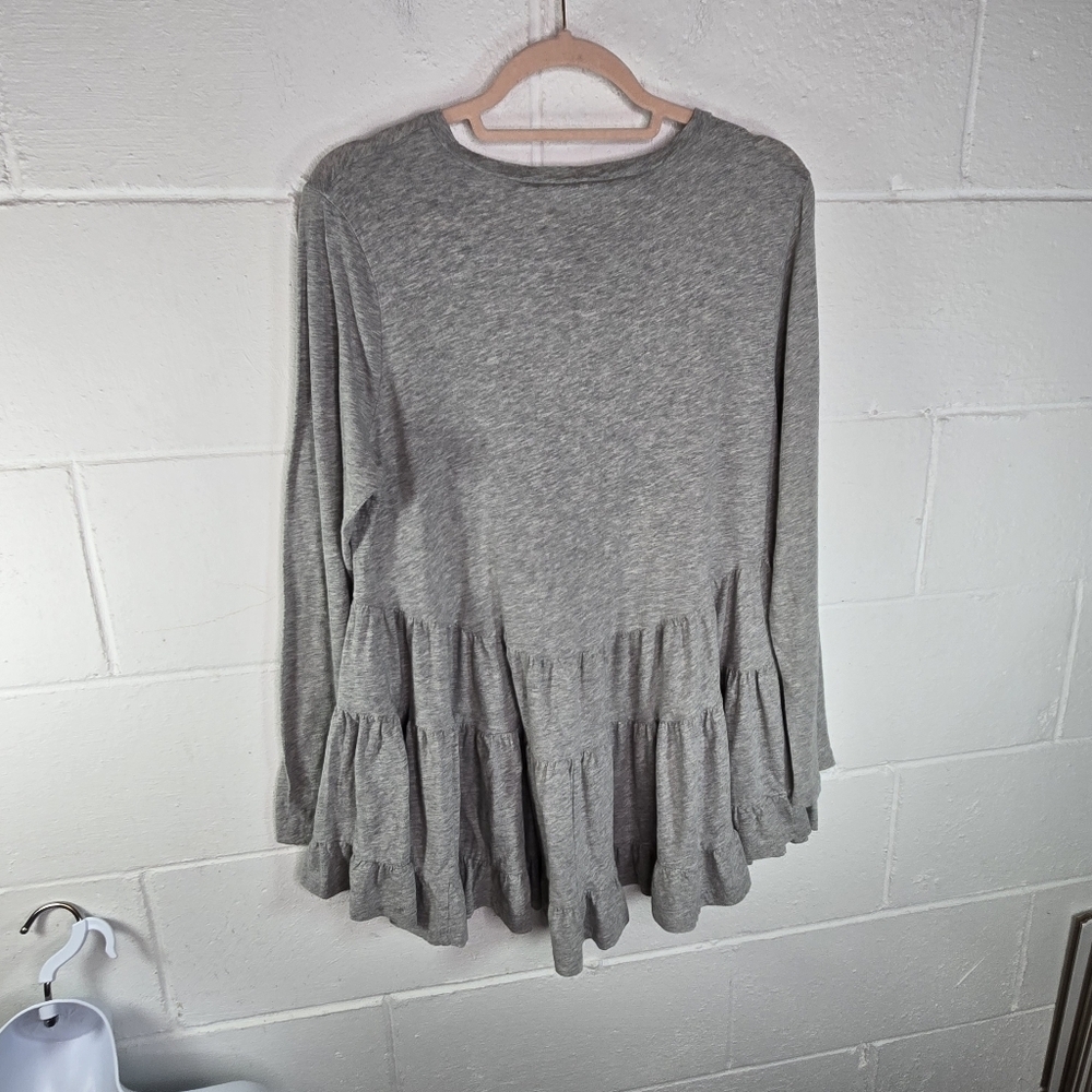 Trelise Cooper Gray Tiered Gray Long Sleeve Tunic Top - Picture 5 of 7